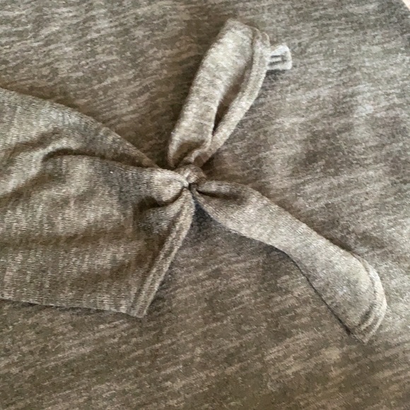 Francesca’s Boutique Long Sleeved Shirt - Picture 4 of 4